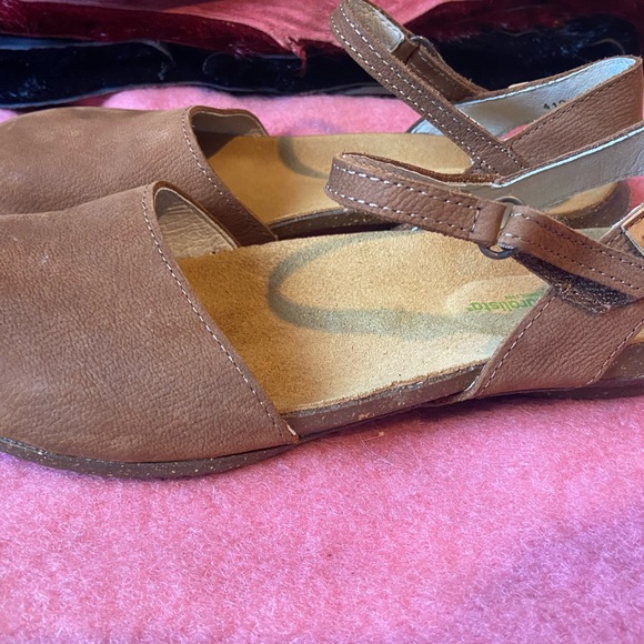 El naturalista sandals - Picture 6 of 7